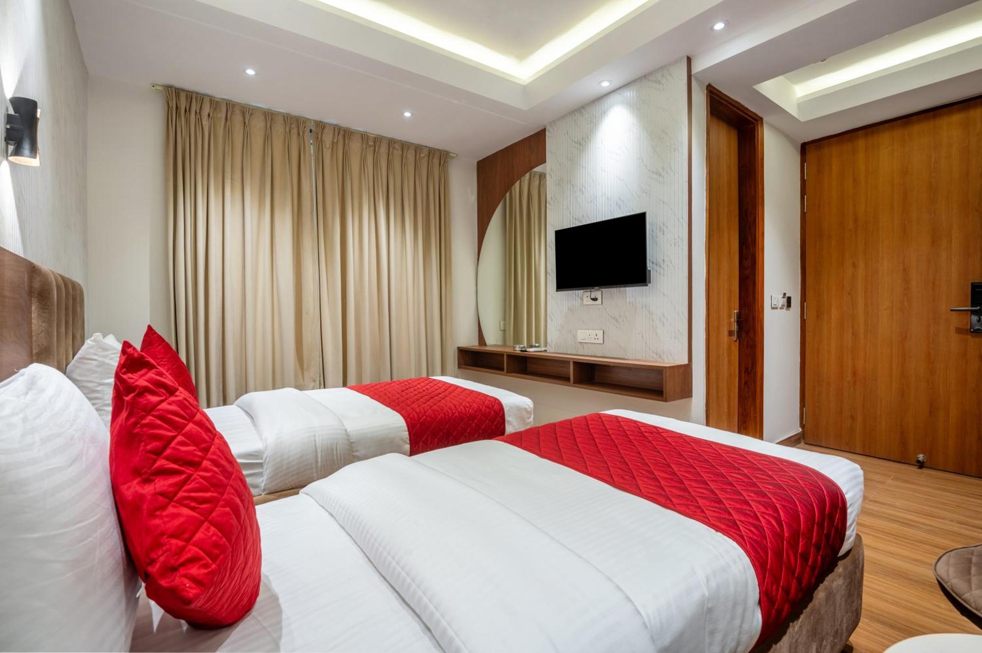 Hotel Avaas - Faiz Road Karol Bagh Delhi  Eksteriør billede