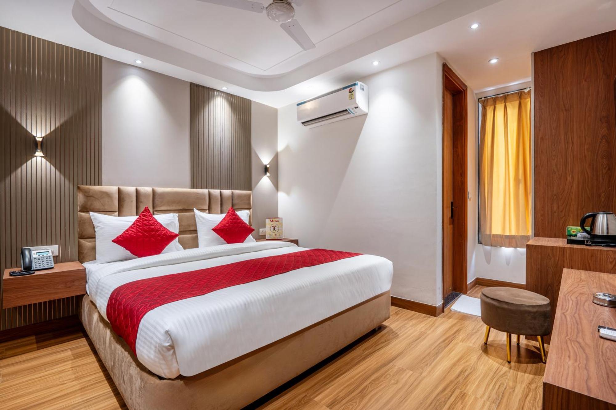 Hotel Avaas - Faiz Road Karol Bagh Delhi  Eksteriør billede