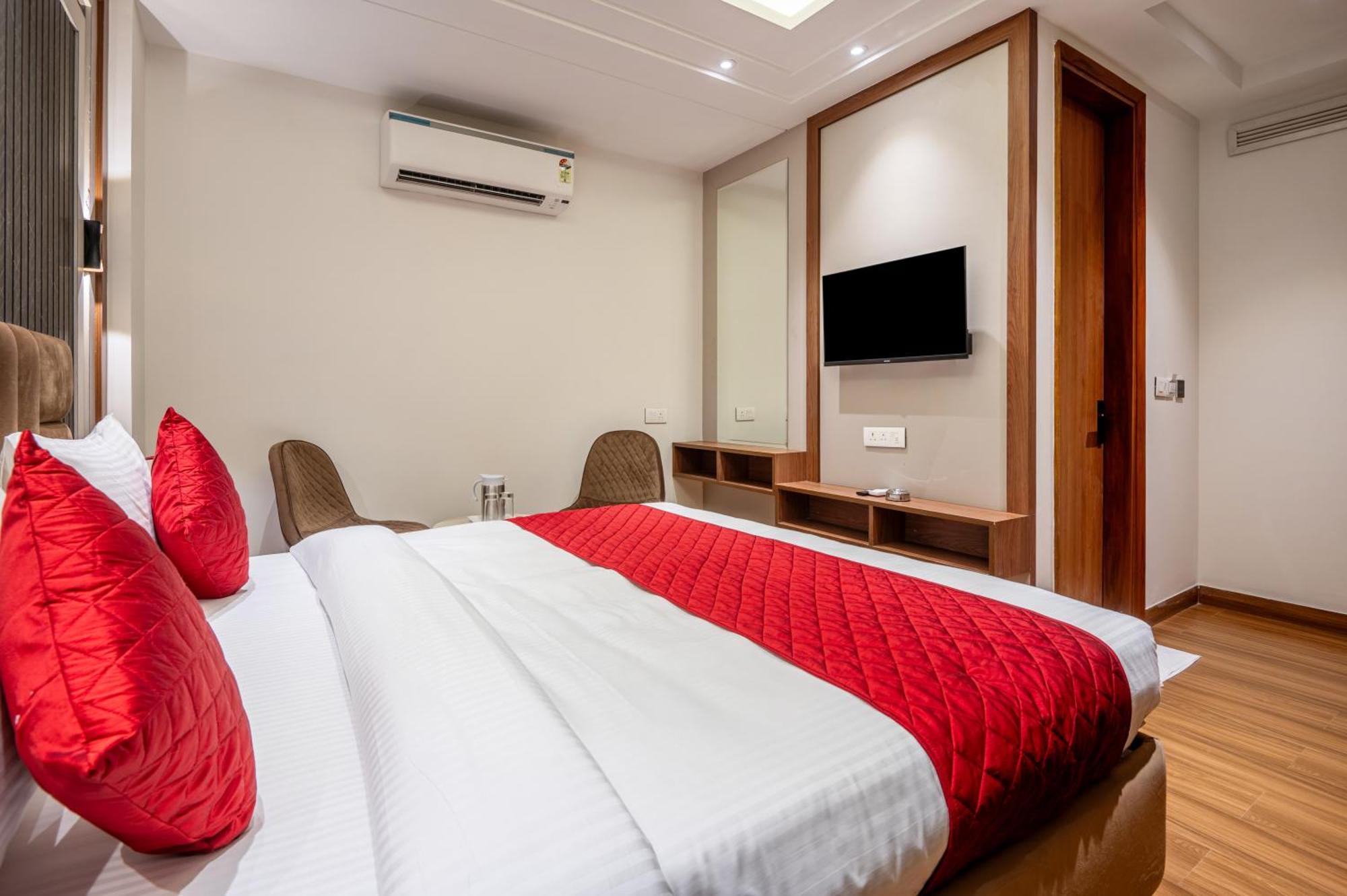 Hotel Avaas - Faiz Road Karol Bagh Delhi  Eksteriør billede