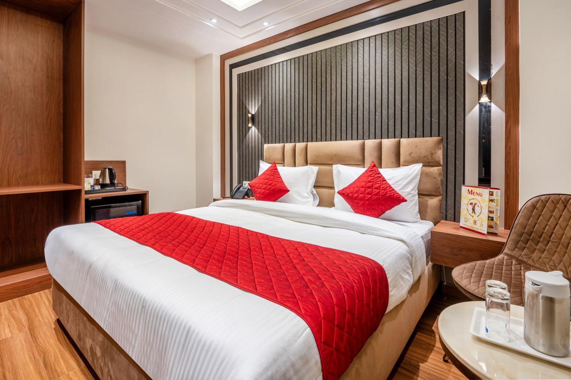 Hotel Avaas - Faiz Road Karol Bagh Delhi  Eksteriør billede